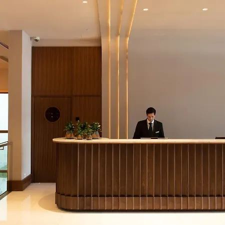 Sana Malhoa Hotel