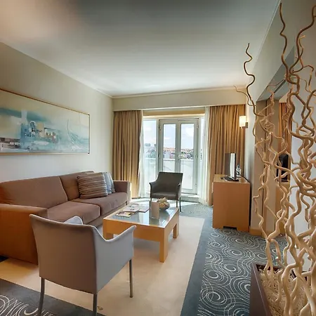 Hotel Sana Malhoa