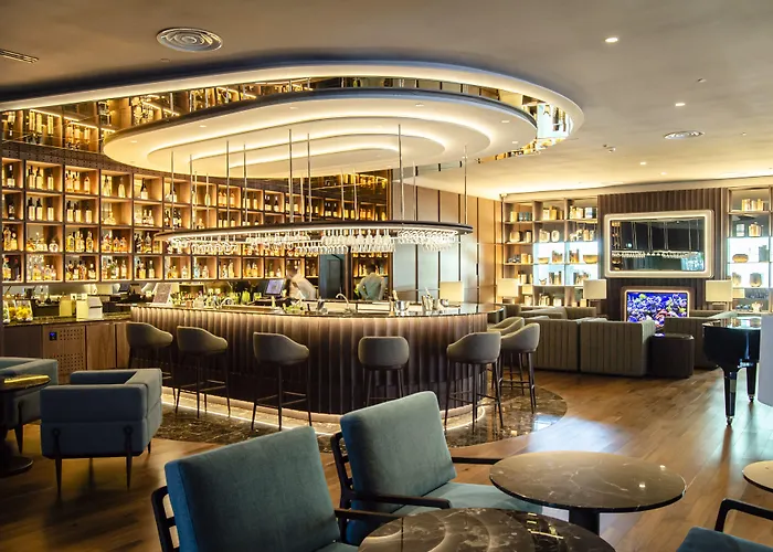 Ξενοδοχείο Sana Malhoa 4*